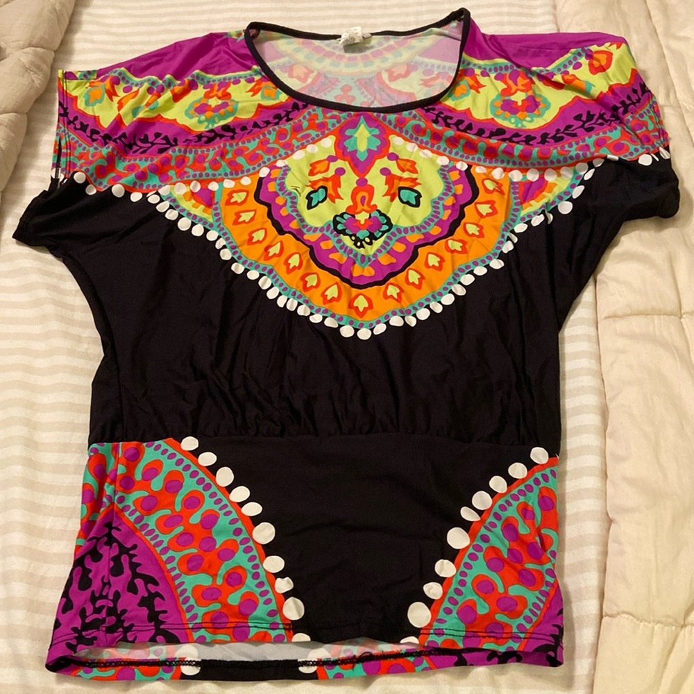 Trina Turk swim cover up blouse style black print size small. EUC